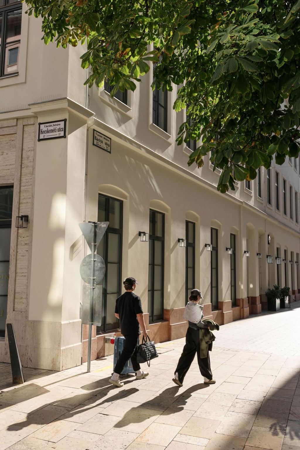 Hotel Gin Budapest Exterior photo